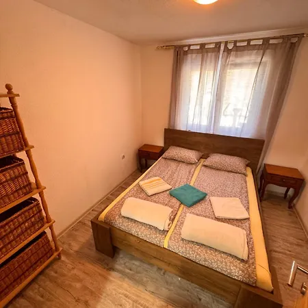 Kuca Za Odmor Aiman Villa